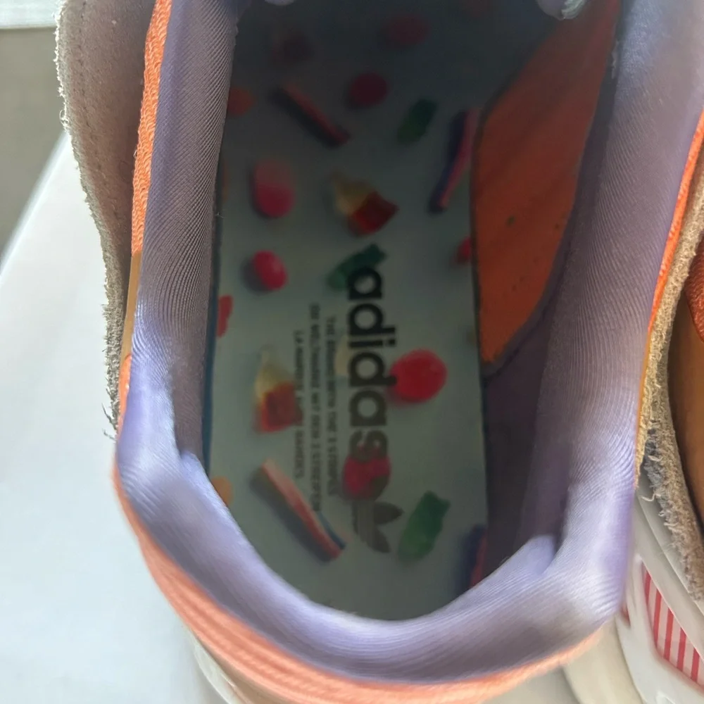 Adidas men’s shoes gently worn - Picture 3 of 3